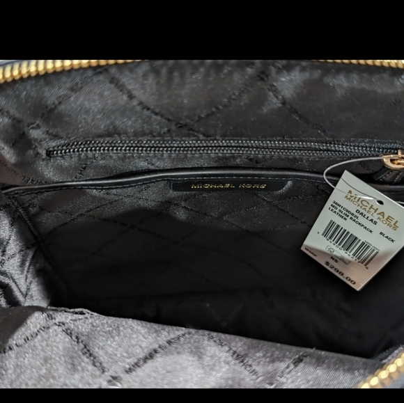 Michael Kors Dallas slim backpack purse NWT - Picture 4 of 5